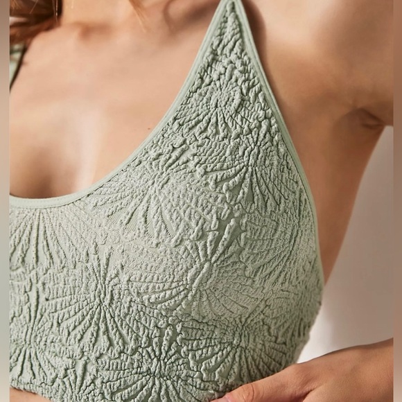 Free People What’s The Scoop Floral Bralette in Mermaids Tale Size XS/S NWOT - Picture 2 of 10